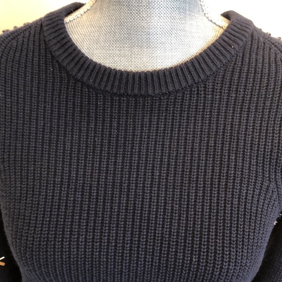 NWT. Never worn. Gorgeous Banana republic blue sweater. Size small. - Picture 4 of 8